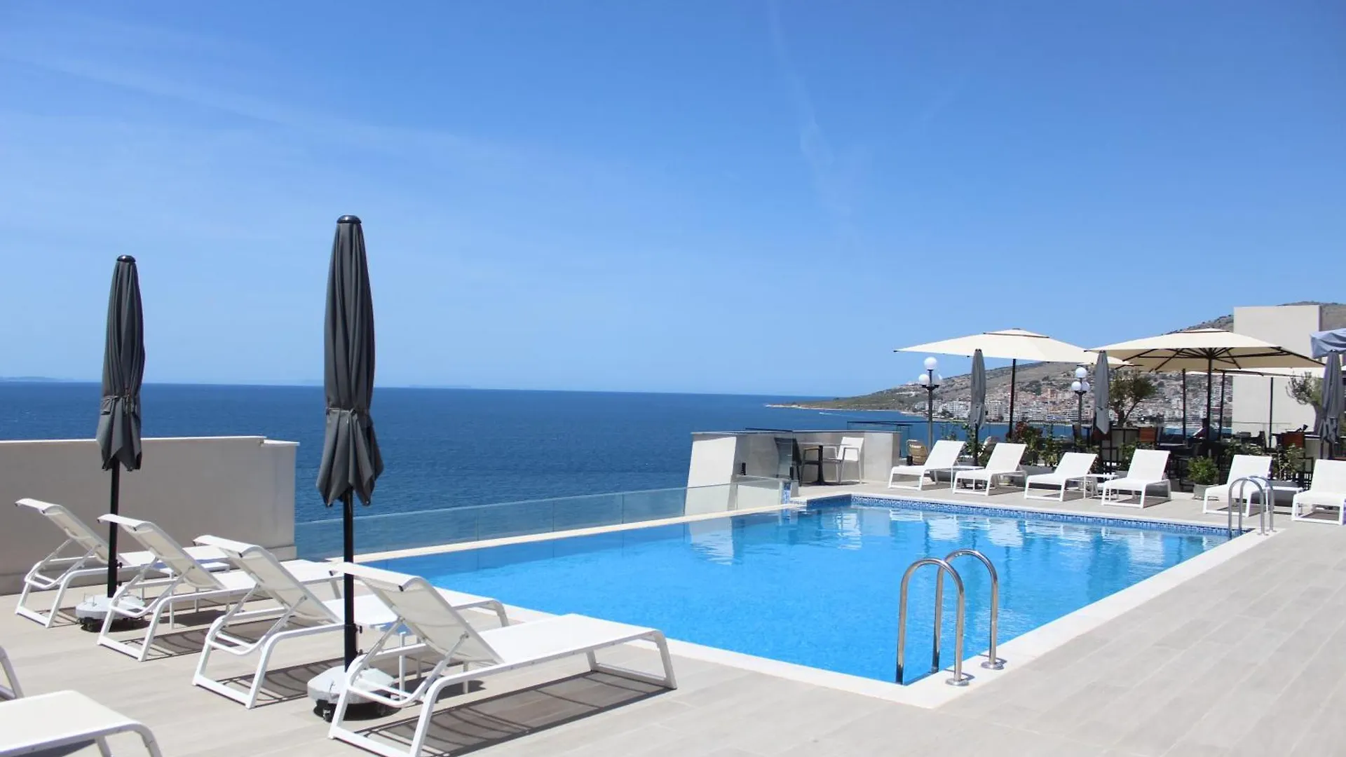 The Queen'S Lion Premium Hotel Sarandë