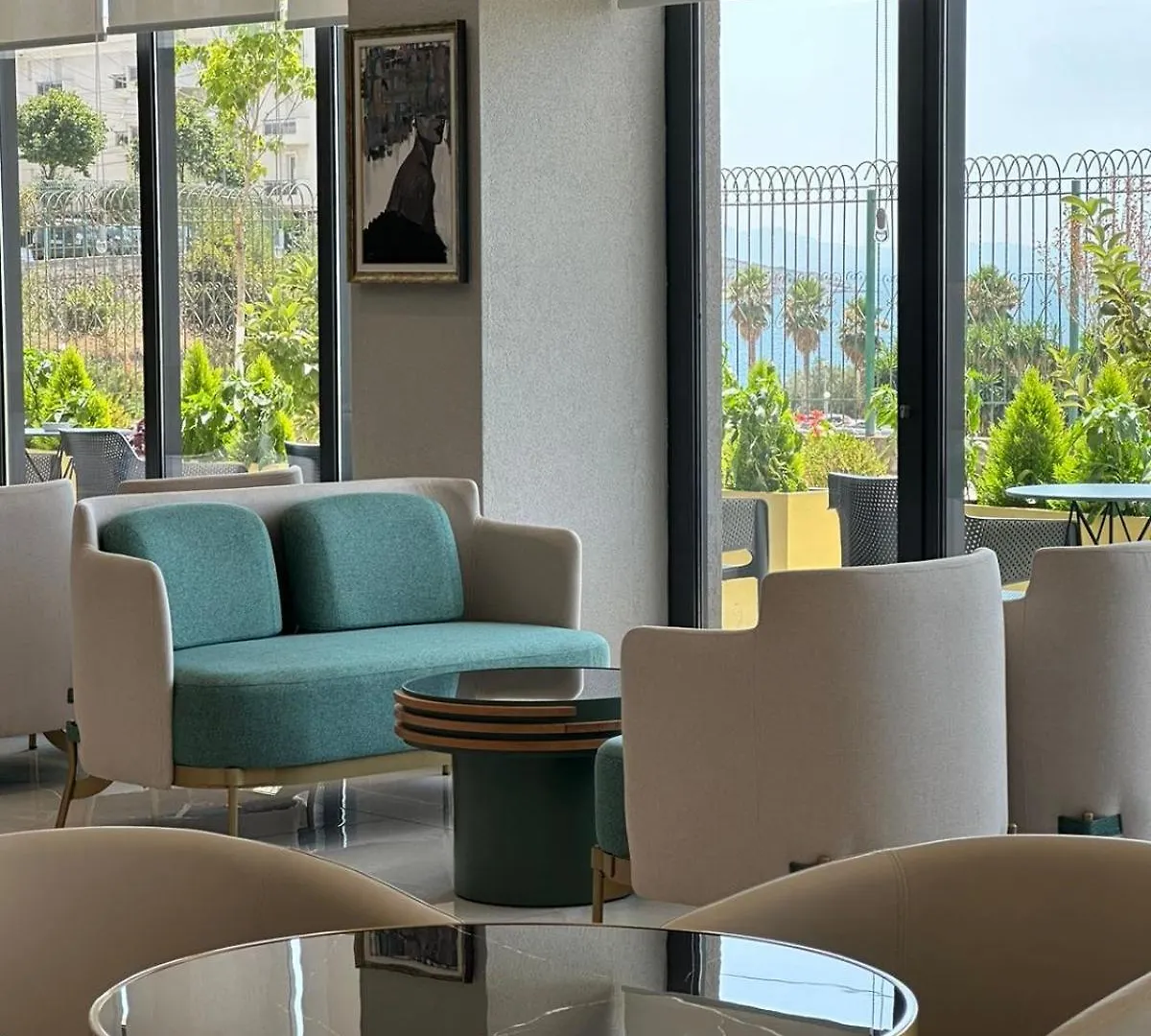 The Queen'S Lion Premium Hotel Sarandë 0*,
