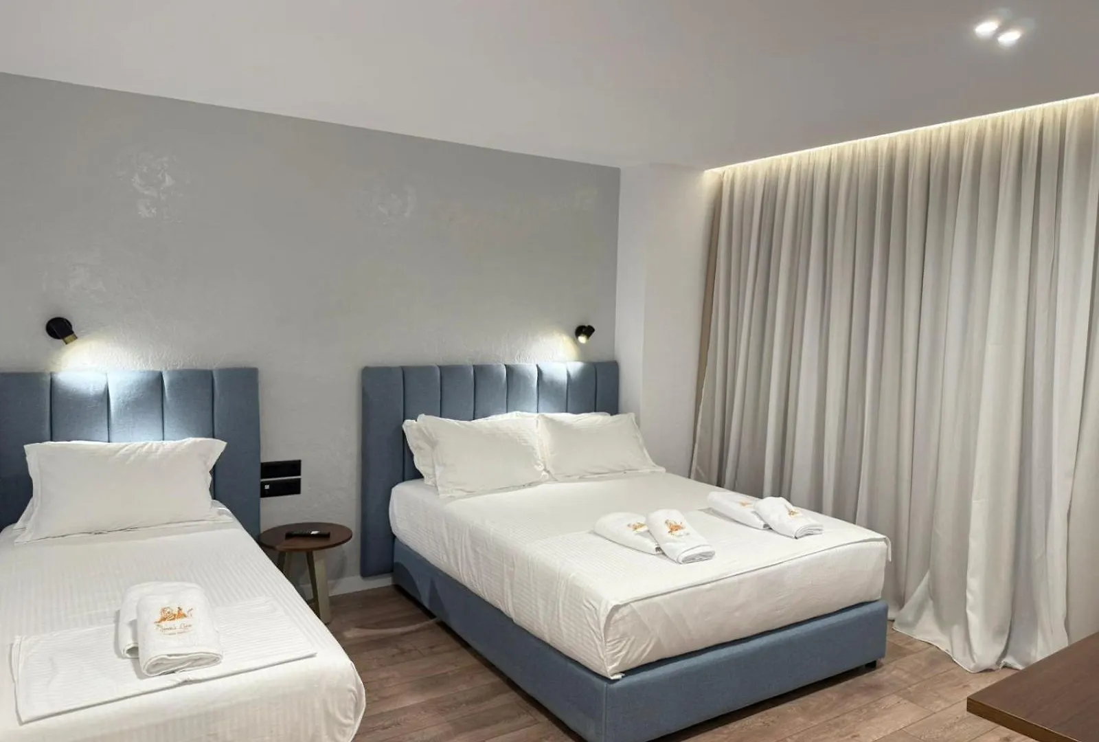 The Queen'S Lion Premium Hotel Sarandë 0*,