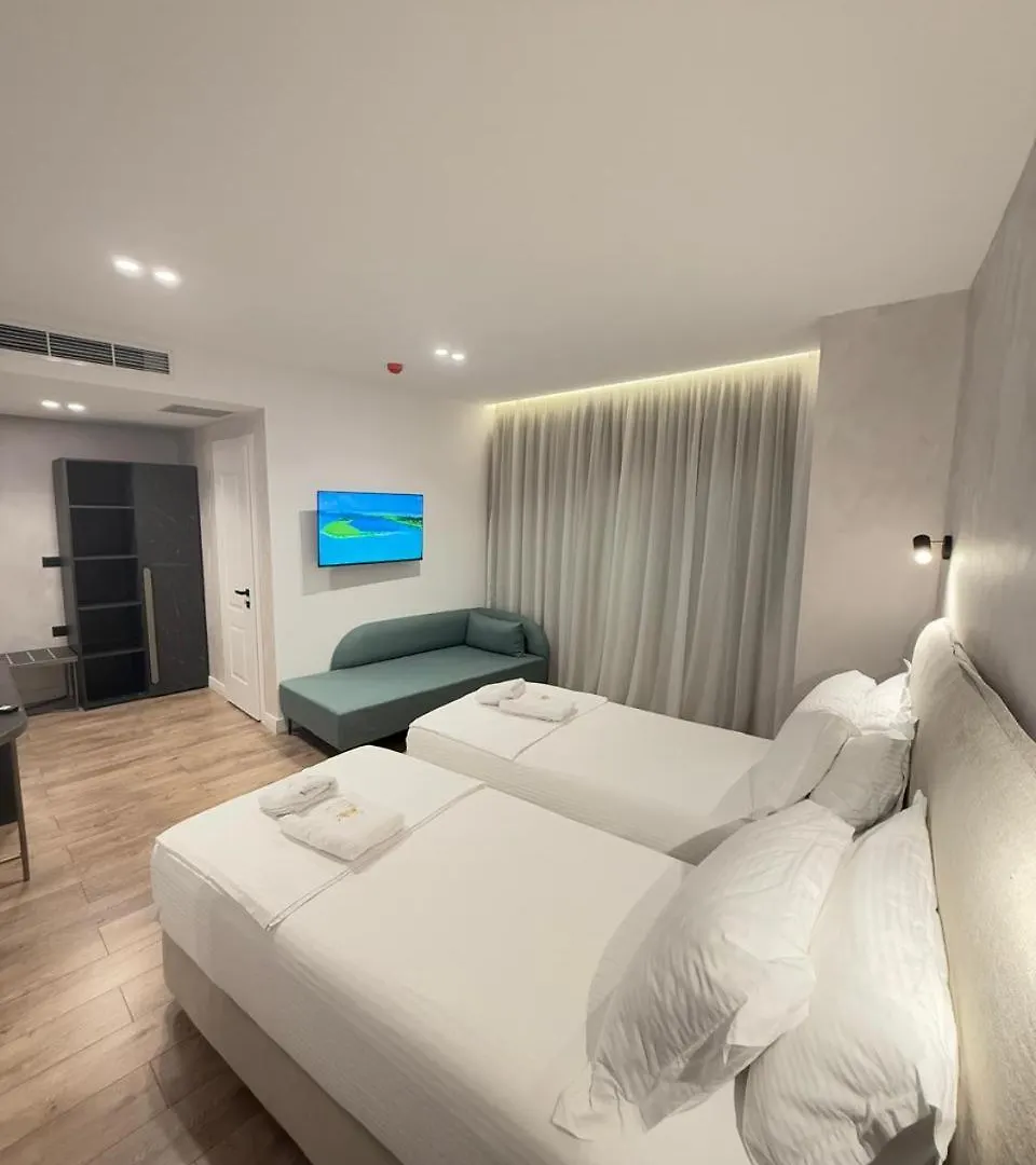 The Queen'S Lion Premium Hotel Saranda