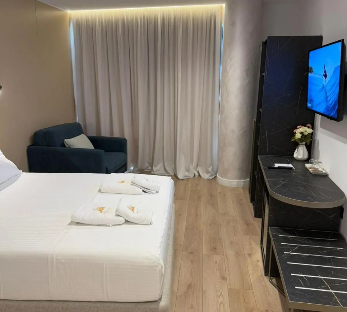 The Queen'S Lion Premium Hotel Sarandë