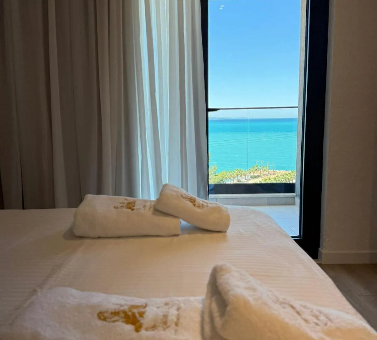 The Queen'S Lion Premium Hotel Saranda 0*,