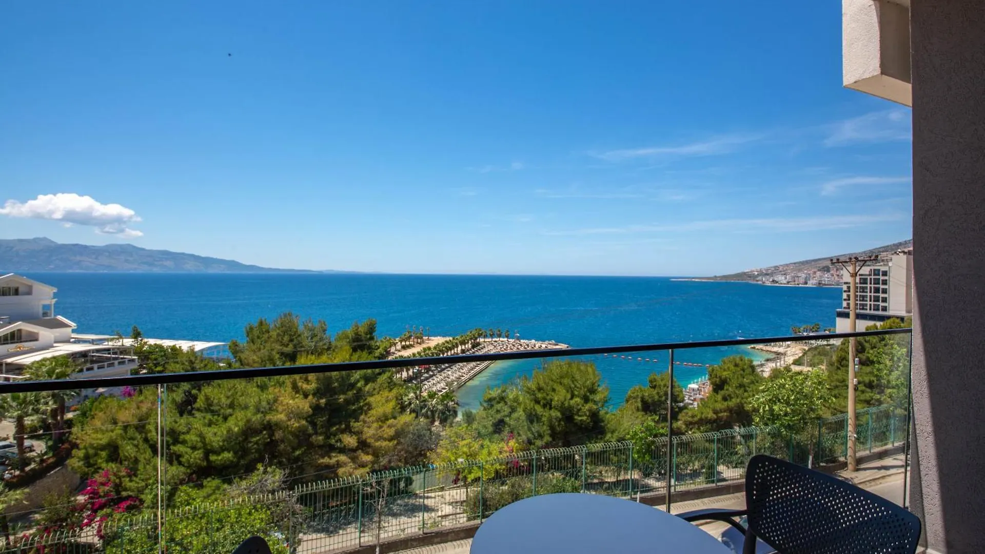 The Queen'S Lion Premium Hotel Saranda 0*,