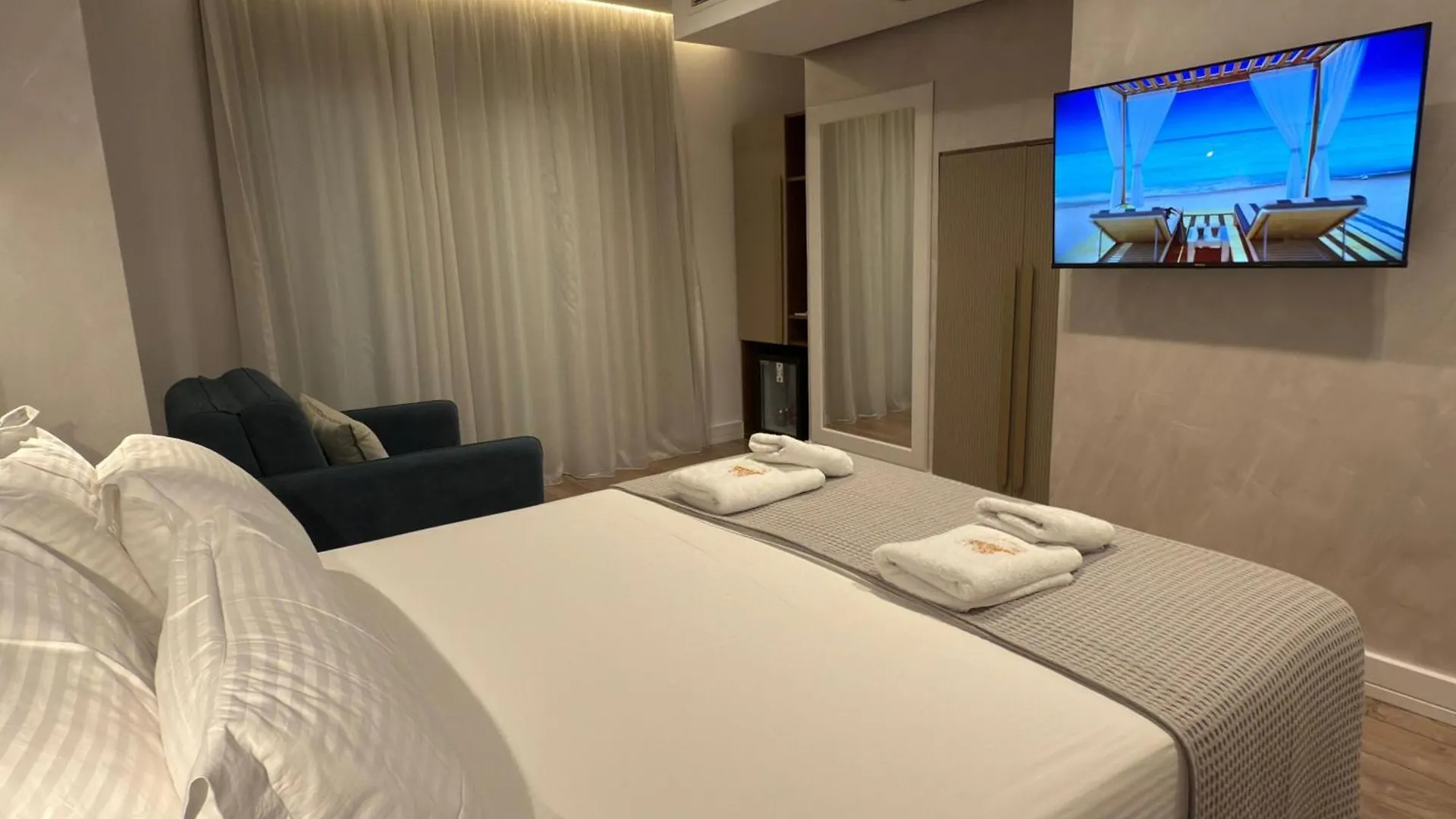 The Queen'S Lion Premium Hotel Saranda