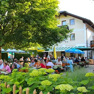 Land-gut-hotel Waldschaenke Hotel Altfraunhofen