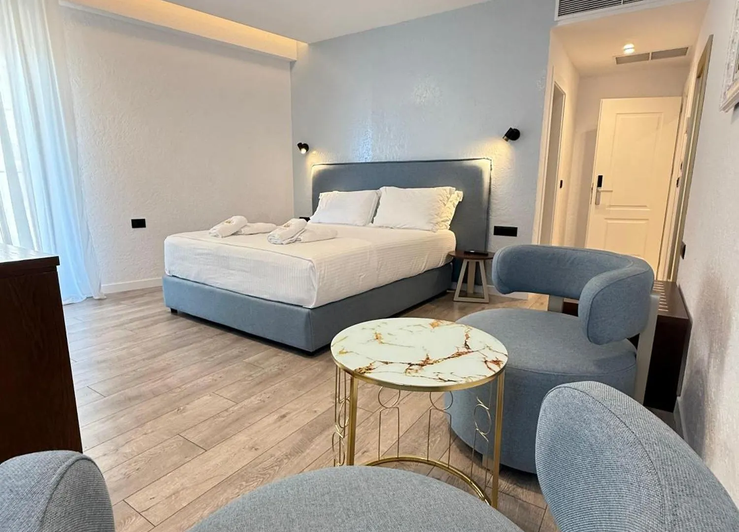 The Queen'S Lion Premium Hotel Sarandë