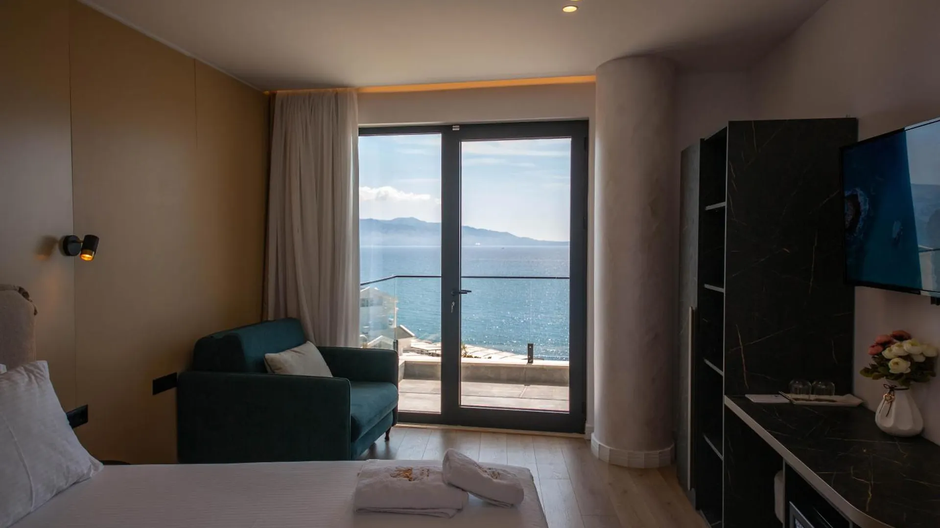 The Queen'S Lion Premium Hotel Sarandë 알바니아